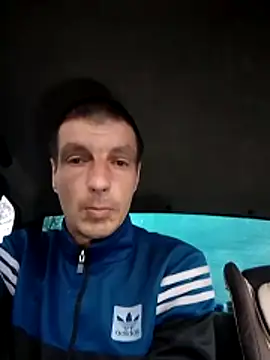 N_i_k_o_l_a_u's Webcam Show