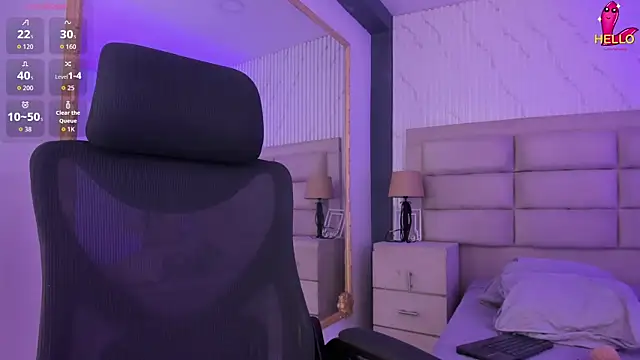 CarolineFyre live XXX chat