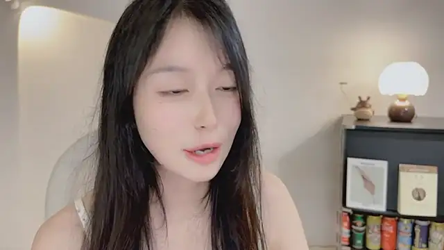 Onechestnut লাইভ XXX চ্যাট