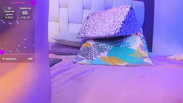 alisstarrのウェブカメラショー