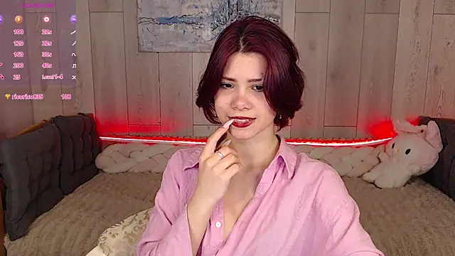 llittle-peachh Chat XXX in diretta
