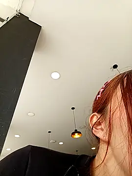 Czat XXX na żywo – Samyra_Biker12