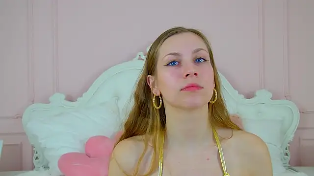 AprilSpringer: онлайн-секс-чат