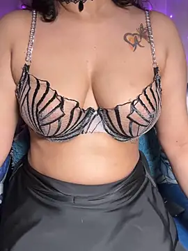 Chat XXX ao vivo de Squirt_Queen_X