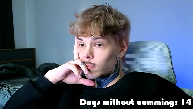 DENIS_HERE Chat XXX in diretta