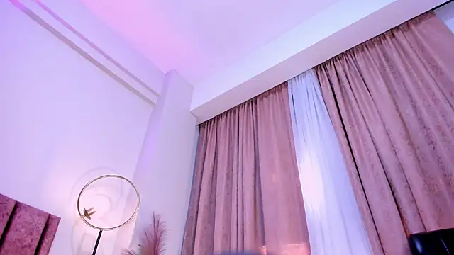 SeleneLujan's Live XXX Chat