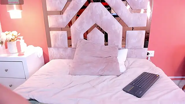 VIOLET_19XXX's Live XXX Chat