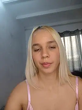 Chatroom XXX en direct de KasumiSophia