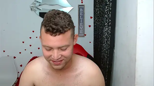 Show modela sven_fox723 na web-kameri