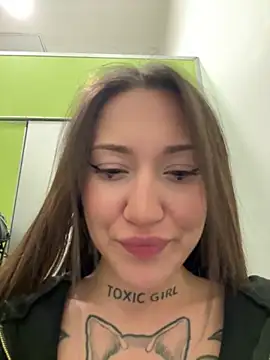 Živý XXX chat SaintSquirt