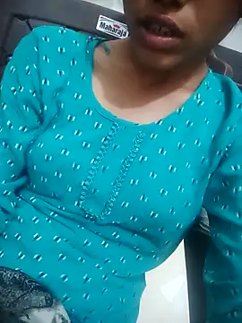 Riya_cum66 Chat XXX in diretta