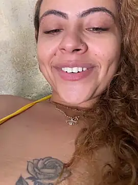 XXX chat uživo modela Chloe_Leaozinho