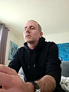 Pertunjukan Kamera Web dufatcock