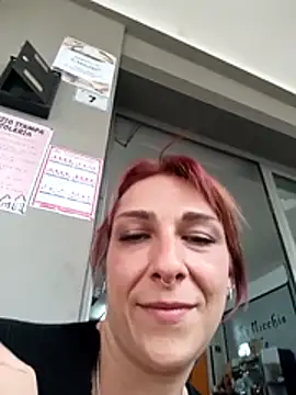 kikifidmn Webbikameraesitys