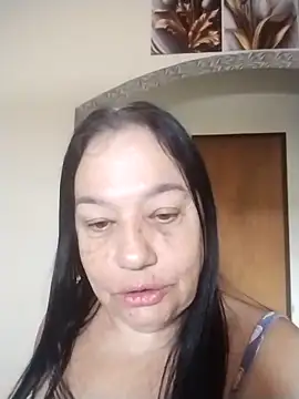 XXX chat uživo modela catdool