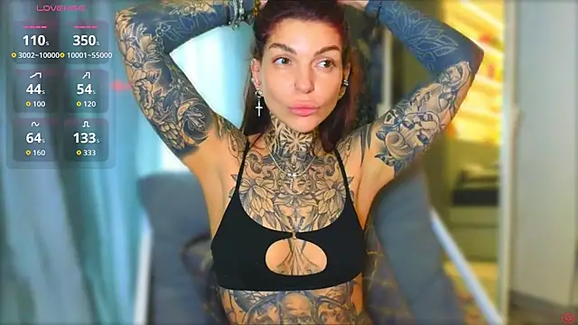 tattooedBabyy Chat XXX in diretta