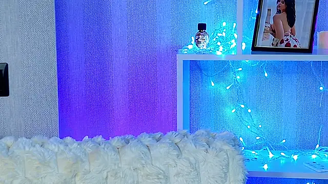 Онлайн чат XXX MilaaSweety