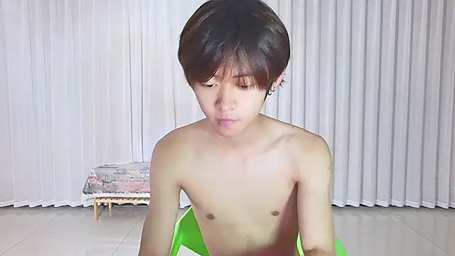 buding-001 即時 XXX 聊天