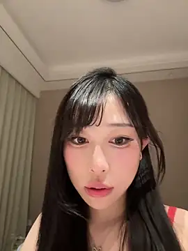 Kiwuvurfovo Chat XXX live