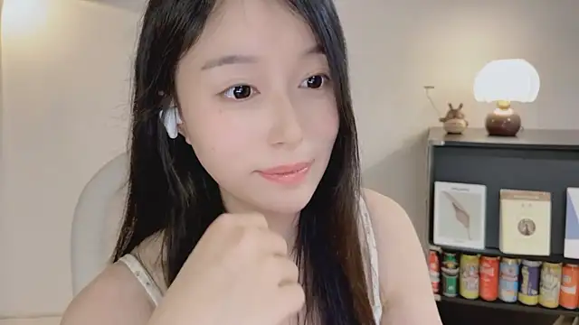 Onechestnut live XXX chat