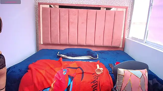 Barbara_fox__ Chat XXX in diretta