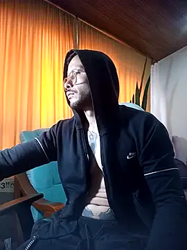 Вебкам-шоу sebastian_horny