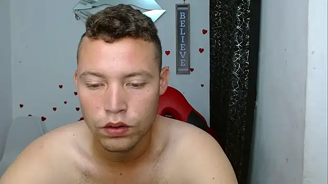 sven_fox723's Live Sex Cam Show
