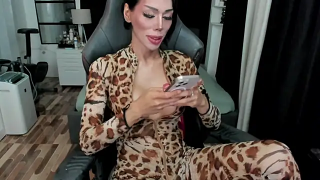 Forever_MissCandace webkamerás műsora