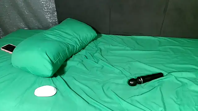 HugeTitisxx 라이브 XXX 채팅