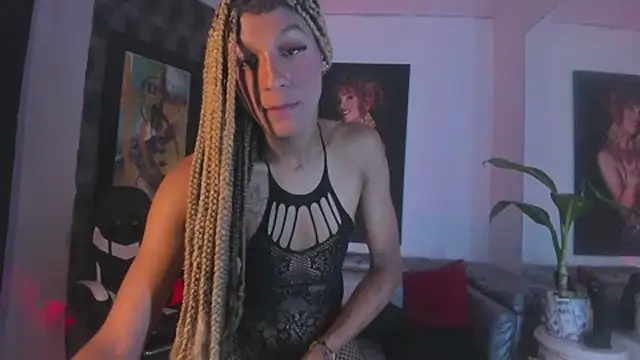 Show modela Ciara_HotTs na web-kameri