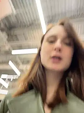 Dina_Tease élő XXX-chatje