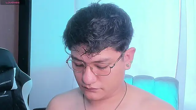 Theo_Rowan 在線直播表演