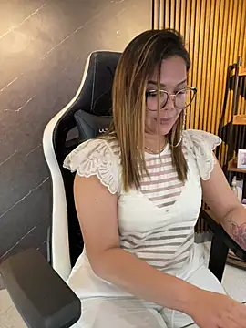 KellyBrooklyn_ – Naživo XXX chat