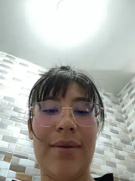 kim_monti's Live XXX Chat