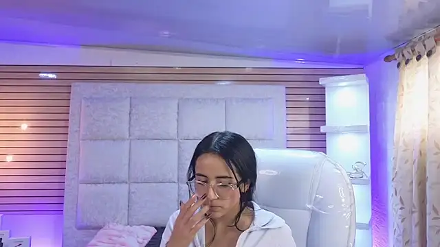 Mia_Fischer Chat XXX in diretta