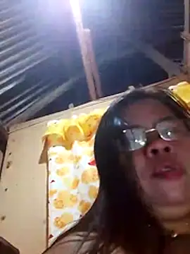 Huge_mama69's Live XXX Chat