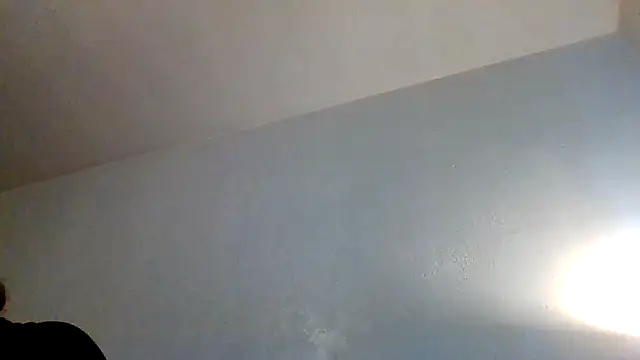 WhiteMamba6910's Live XXX Chat