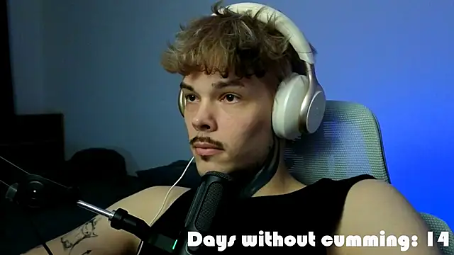 DENIS_HERE 即時 XXX 聊天