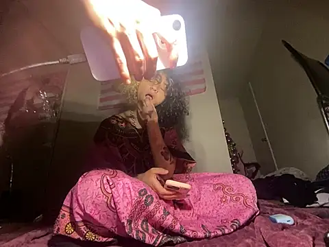 Онлайн чат XXX Creolegirl19