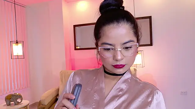 Онлайн чат XXX Layla_Breezee