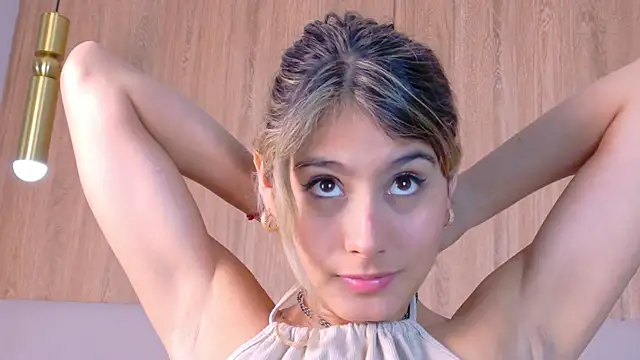 Chat XXX ao vivo de ZoehAngel