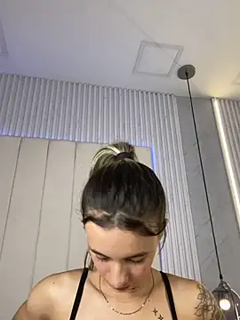 Онлайн чат XXX JuliaColemann