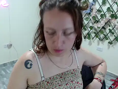 Онлайн чат XXX kittykalor09