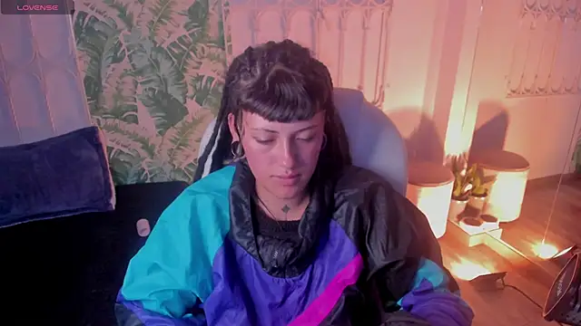 _sharlotte777 Chat XXX in diretta