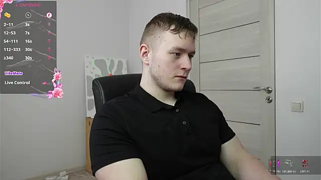 Онлайн чат XXX Richard_Dullas