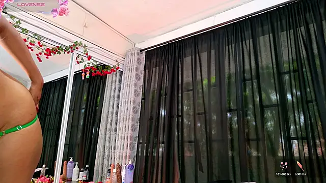 BLACK_ROSSE_1 Live XXX-chat