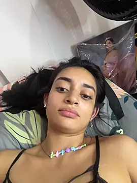 Онлайн чат XXX leilani_X