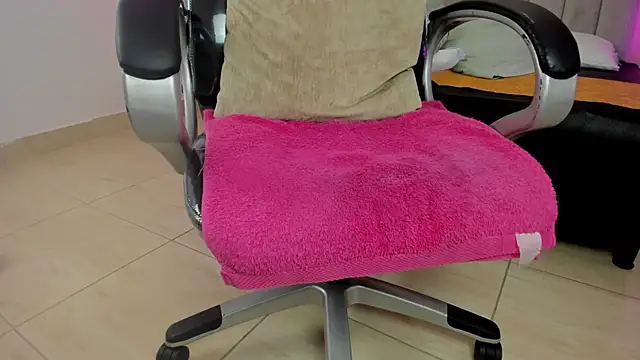 Nascary_Fox's Live XXX Chat