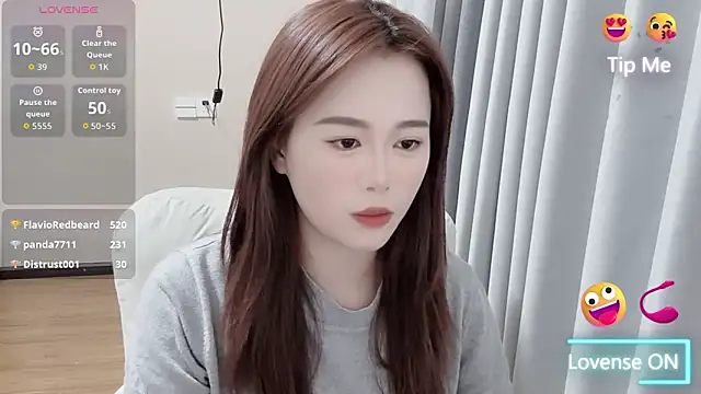 Amireux-8 在線直播表演