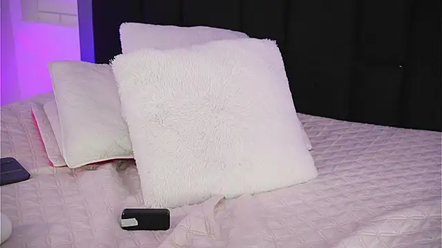 Marianamonroe_ 即時 XXX 聊天